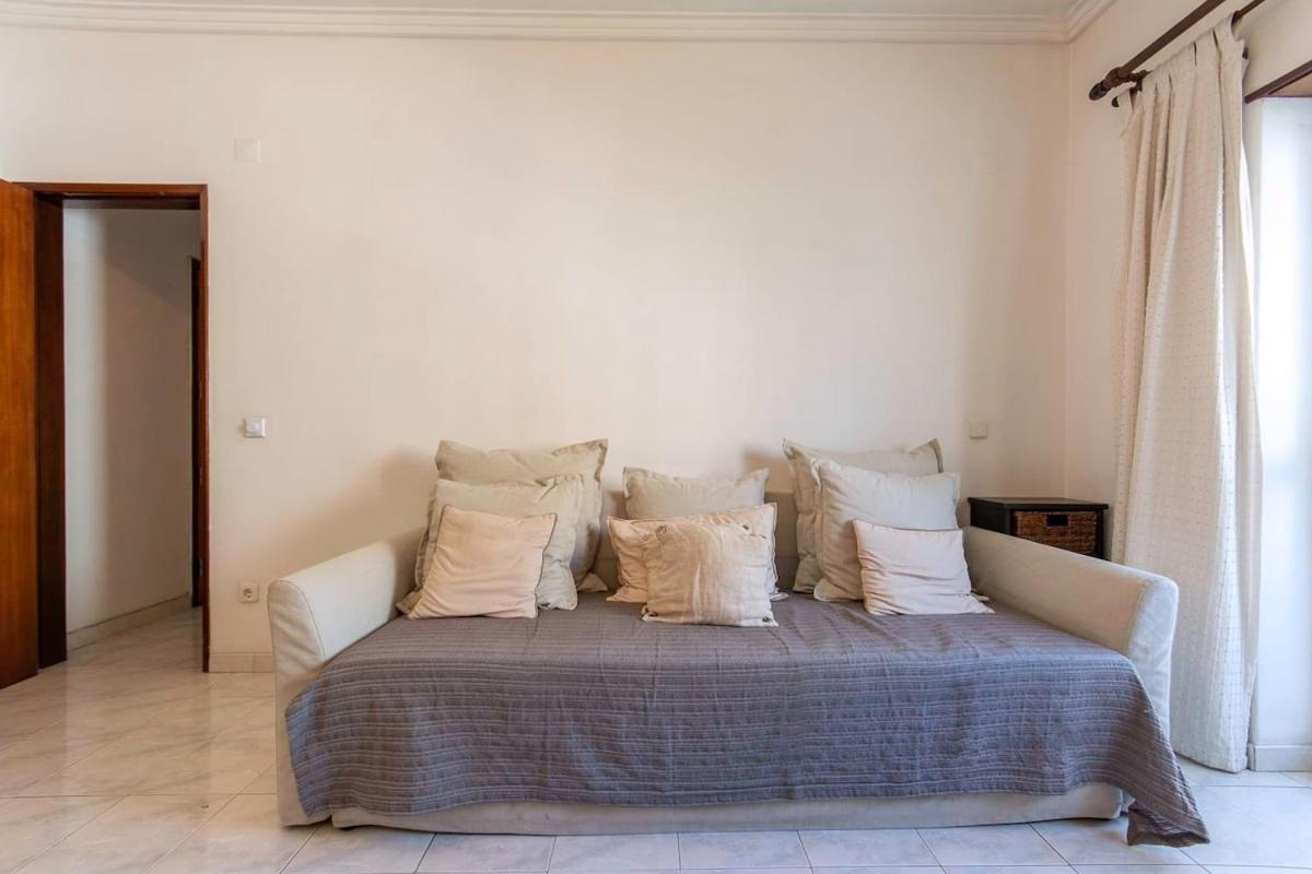 Cozy Peaceful Apartment In Almada By Innkeeper Kültér fotó