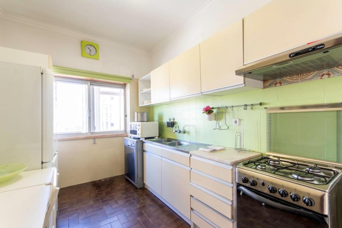 Cozy Peaceful Apartment In Almada By Innkeeper Kültér fotó
