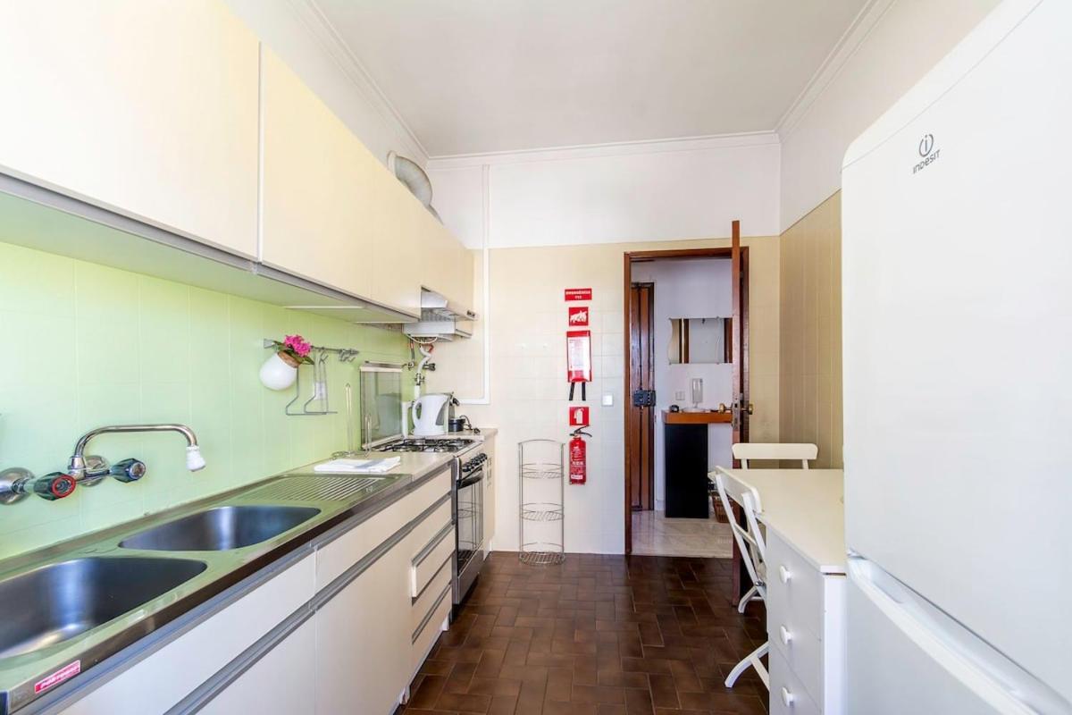 Cozy Peaceful Apartment In Almada By Innkeeper Kültér fotó